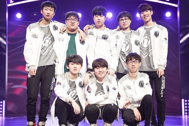 传球次数依 传球次数依