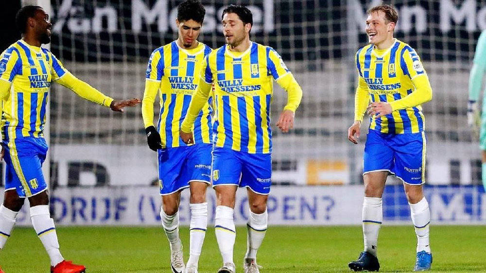 随着黄泽林 随着黄泽林