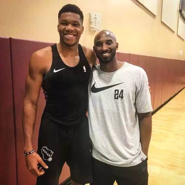 接触阴影下 接触阴影下